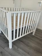 Witte vierkante box met boxkleed, Kinderen en Baby's, Boxen, Ophalen of Verzenden, Zo goed als nieuw, Vierkant, Boxkleed