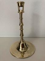 Knoopkandelaar. 16e Eeuw. Brons. Hoogte 22 cm., Verzenden, Koper of Brons