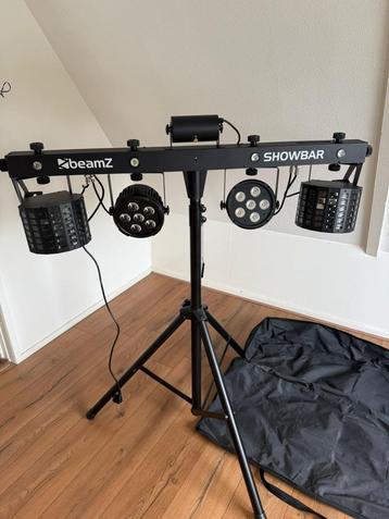 BeamZ Showbar - inclusief verstelbare lichtstand beschikbaar voor biedingen