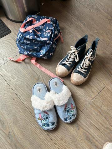 Stitch set met schoenen pantoffels maat 40 en rugtas beschikbaar voor biedingen