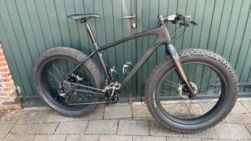 Full carbon fatbike xtr 10speed beschikbaar voor biedingen