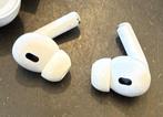 AirPods Pro 2 + Extra Cases (USB-C & Lightning), Telecommunicatie, Mobiele telefoons | Oordopjes, Gebruikt, In gehoorgang (in-ear)