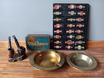 Set oude rokerswaren / sigarenbandjes beschikbaar voor biedingen