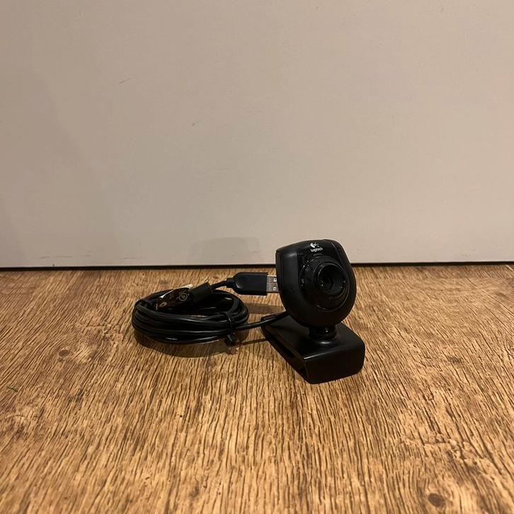 Logitech QuickCam 3000 1.3MP USB WebCam, Computers en Software, Webcams, Gebruikt, Bedraad, Windows, Monitorclip, Microfoon, Ophalen of Verzenden