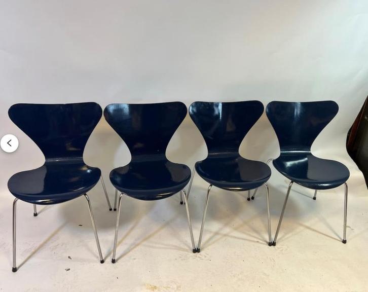 Fritz Hansen Butterfly chairs - set van 4, Huis en Inrichting, Stoelen, Gebruikt, Vier, Hout, Metaal, Blauw, Ophalen