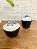 Ravelli keramiek, zwart-wit glazuur vaasje +melkkannetje '60, Antiek en Kunst, Antiek | Keramiek en Aardewerk, Ophalen of Verzenden