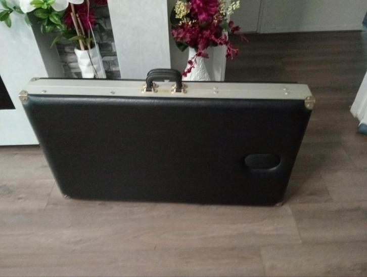 Massagetafel inklapbaar, Sport en Fitness, Massageproducten, Zo goed als nieuw, Massagetafel, Ophalen