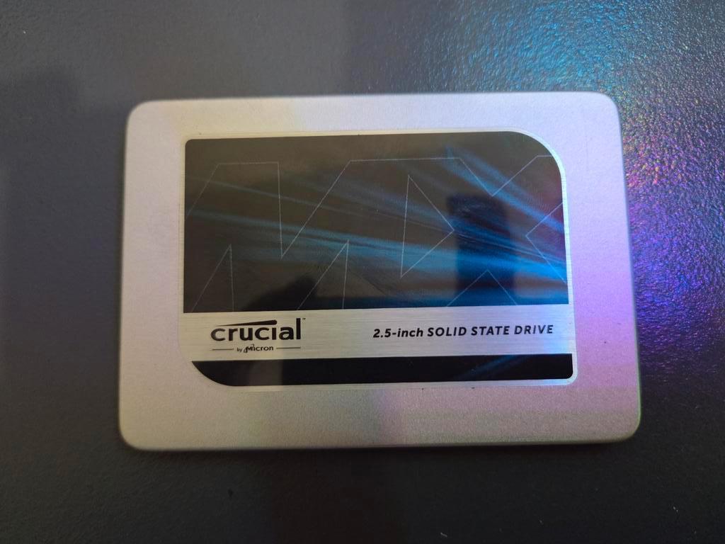 Crucial 2TB SSD - 99% health, Computers en Software, Harde schijven, Intern, Gebruikt, Ophalen of Verzenden, SSD