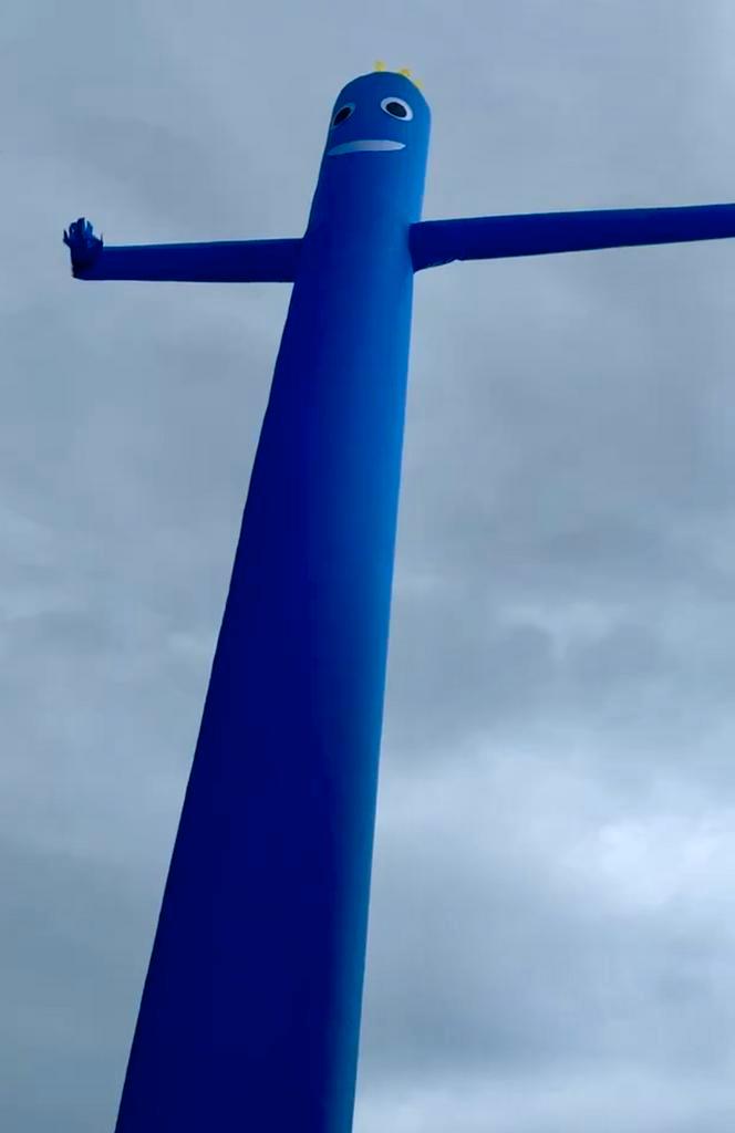 Sky Dancer / Air Dancer / Wapperman 6 meter Blauw - Te Huur!, Hobby en Vrije tijd, Feestartikelen, Overige, Ophalen