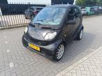 Smart 0.7 City Coupe 37KW 2004 Zwart nieuwe motor!!!, 21 km/l, Achterwielaandrijving, 17 €/maand, Zwart