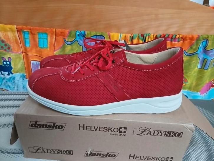 ladysko nubuck sneaker rood nieuw in verpakking, Kleding | Dames, Schoenen, Nieuw, Sneakers of Gympen, Rood, Ophalen of Verzenden