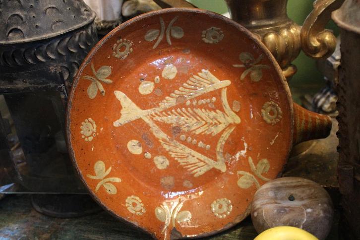 Antiek 18e eeuw aardewerk bord kom vis Portugal portugees, Antiek en Kunst, Antiek | Keramiek en Aardewerk, Ophalen of Verzenden