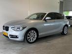 BMW 1-serie 118i 170PK Sport 5drs NL-auto, Auto's, BMW, 1-Serie, Euro 5, Achterwielaandrijving, Gebruikt