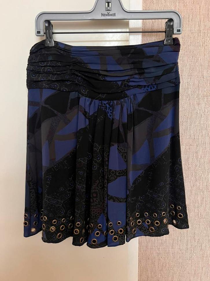 Blauw paarse zijde rok met studs Essentiel antwerp, Kleding | Dames, Rokken, Zo goed als nieuw, Maat 36 (S), Blauw, Boven de knie