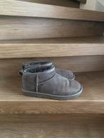 Ugg Classic Ultra Mini Grijs Maat 36 als nieuw, Kleding | Dames, Schoenen, UGG, Lage of Enkellaarzen, Ophalen of Verzenden, Zo goed als nieuw