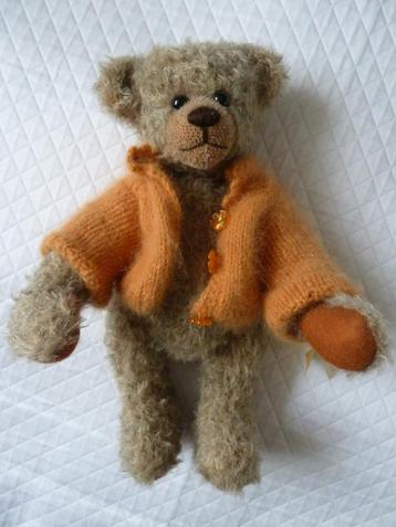 Handgemaakte mohair teddybeer met cashmere vestje ca. 30 cm beschikbaar voor biedingen
