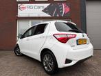 Toyota Yaris 1.5 Hybrid Dynamic / Camera / Navi / Clima / Cr, Auto's, Toyota, Gebruikt, 4 cilinders, Met garantie (alle), Wit
