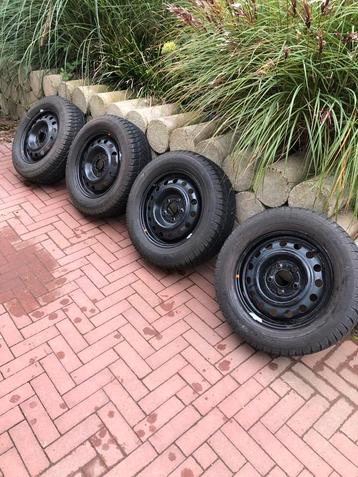 Winterbanden op stalen velg 5x114.3 beschikbaar voor biedingen