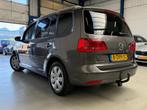Volkswagen Touran 1.2 TSI Comfortline BlueMotion 7p., Voorwielaandrijving, Euro 5, Stof, Zwart