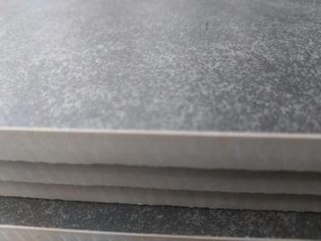 Vloertegels te koop. beschikbaar voor biedingen