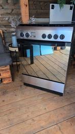 Indesit fornuis, Witgoed en Apparatuur, Ophalen, 4 kookzones, Gas, Vrijstaand