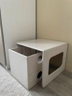 Houten tafel met stoel, Dieren en Toebehoren, Ophalen, Zo goed als nieuw