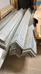 Stalen hoeklijnen, Doe-het-zelf en Verbouw, IJzerwaren en Bevestigingsmiddelen, Ophalen, Nieuw, 250 mm of meer
