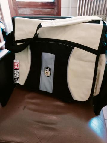 Enrico Benetti Schooltas/Laptoptas Geel-Zwart beschikbaar voor biedingen