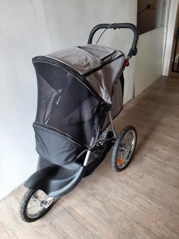 honden buggy beschikbaar voor biedingen