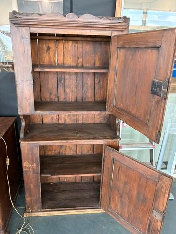 Kasten en lampen gratis afhalen Scheendijk Breukelen. beschikbaar voor biedingen