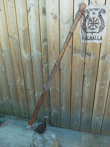 Vikingbijl speciaal model voor in een mancave steel 120 cm beschikbaar voor biedingen