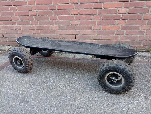 Groot downhill offroad skateboard met luchtbanden., Sport en Fitness, Skateboarden, Gebruikt, Skateboard, Ophalen