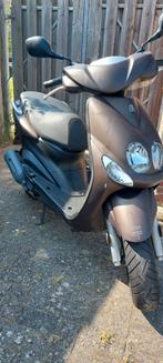 Mooie Yamaha 4 T snor scooter zie foto.s, Fietsen en Brommers, Scooters | Yamaha, Ophalen, Gebruikt, Overige modellen