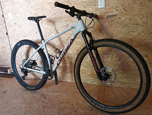 Orbea alma alu met Sid vork en leeze wielen, Fietsen en Brommers, Fietsen | Mountainbikes en ATB, Zo goed als nieuw, Overige merken