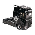 NZG Scania V8 42 zwart met v8 logo 1:18, Hobby en Vrije tijd, Overige merken, Auto, Nzg, Nieuw