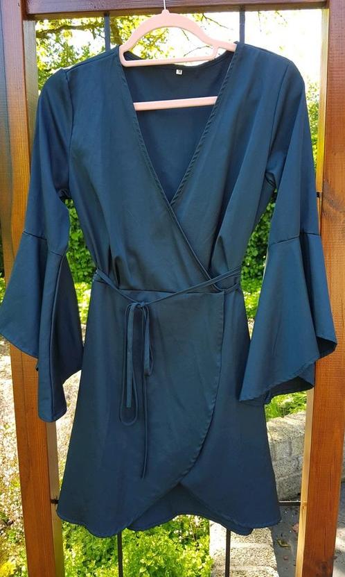 Fairy dress overslag petrol groen polyester satijn M, Kleding | Dames, Jurken, Zo goed als nieuw, Maat 38/40 (M), Groen, Boven de knie