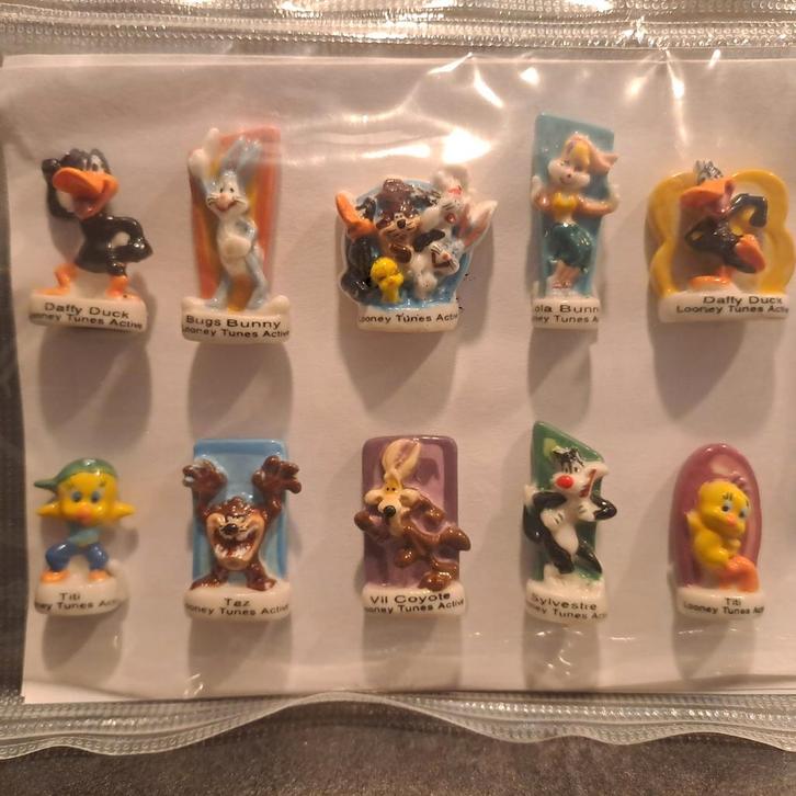 Complete Looney Tunes Active Figuren 'feves' set - 2011, Verzamelen, Poppetjes en Figuurtjes, Zo goed als nieuw, Ophalen of Verzenden