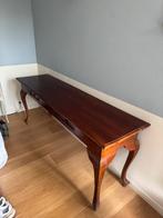 Mooie massief houten tafel met klassieke uitstraling, Ophalen of Verzenden