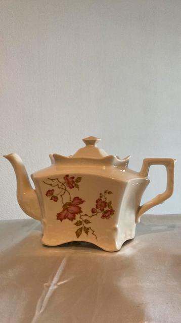 Kernewek Goonhavern Theepot Porselein Bloemendecor beschikbaar voor biedingen