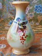 Mooi stel antieke Crown Ford vaasjes uit Engeland met vogels, Antiek en Kunst, Antiek | Vazen, Ophalen of Verzenden