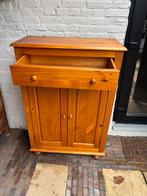 Massief grenen kastje hbd 122x82x38, Ophalen