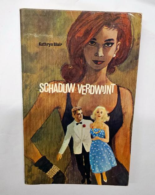 Schaduw Verdwijnt - Kathryn Blair, Boeken, Romans, Gelezen, Nederland, Ophalen of Verzenden