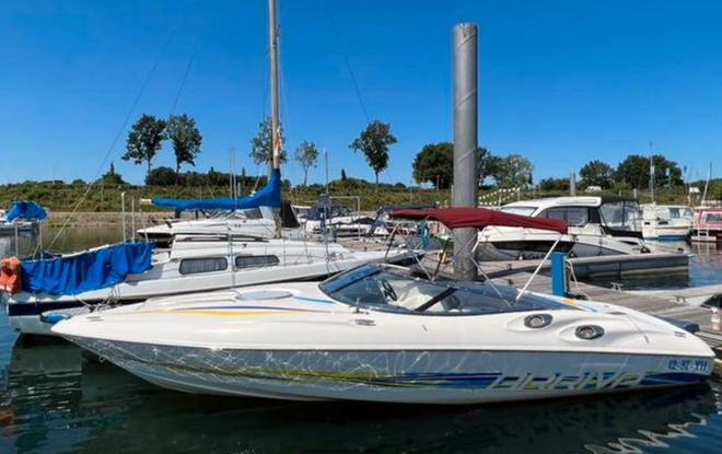 Bayliner Arriva 2552 V8 600pk supercharger, Watersport en Boten, Speedboten, Gebruikt, 6 meter of meer, Benzine, 200 pk of meer