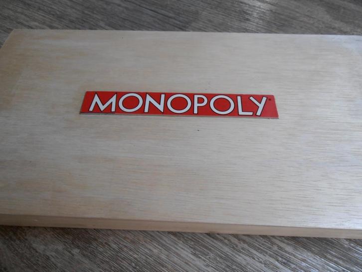 Heel oud Monopoly spel te koop, Hobby en Vrije tijd, Gezelschapsspellen | Bordspellen, Gebruikt, Ophalen of Verzenden