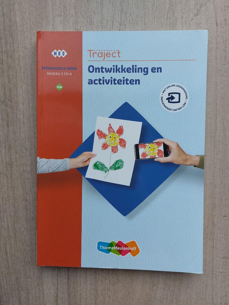 Boek: Ontwikkeling en activiteiten, niveau 3 en 4, Ophalen of Verzenden, Nieuw, Overige niveaus, ThiemeMeulenhoff