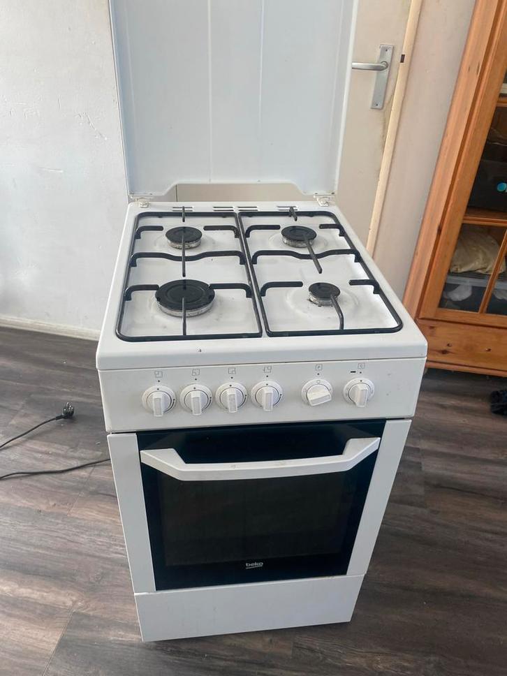 Beko Gasfornuis - Vrijstaand, Witgoed en Apparatuur, Fornuizen, Gebruikt, Vrijstaand, Gas, 4 kookzones, 85 tot 90 cm, 45 tot 60 cm