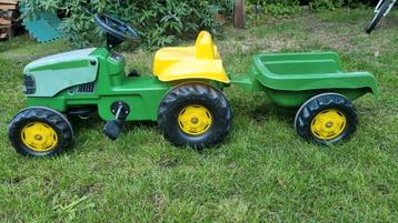 kindertractor met aanhanger beschikbaar voor biedingen