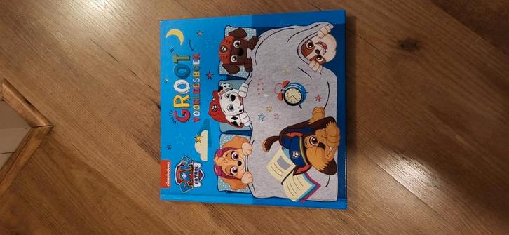 Groot voorleesboek Paw Patrol, Boeken, Kinderboeken | Jeugd | onder 10 jaar, Zo goed als nieuw, Fictie algemeen, Ophalen of Verzenden
