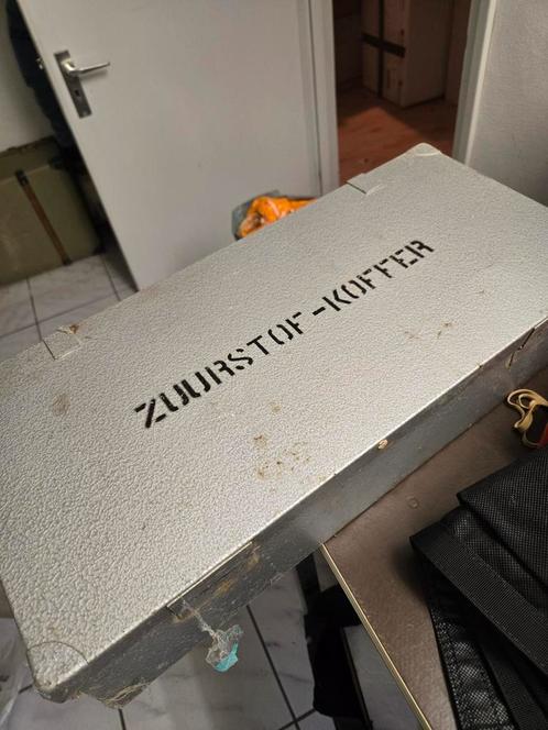 Antieke zuurstofkoffers (2 stuks, €30,- per stuk), Antiek en Kunst, Antiek | Gereedschap en Instrumenten, Ophalen of Verzenden