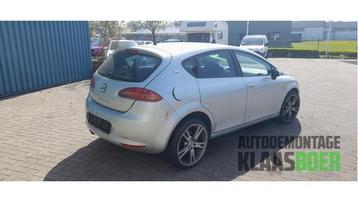 Portier 4Deurs rechts-achter van een Seat Leon beschikbaar voor biedingen